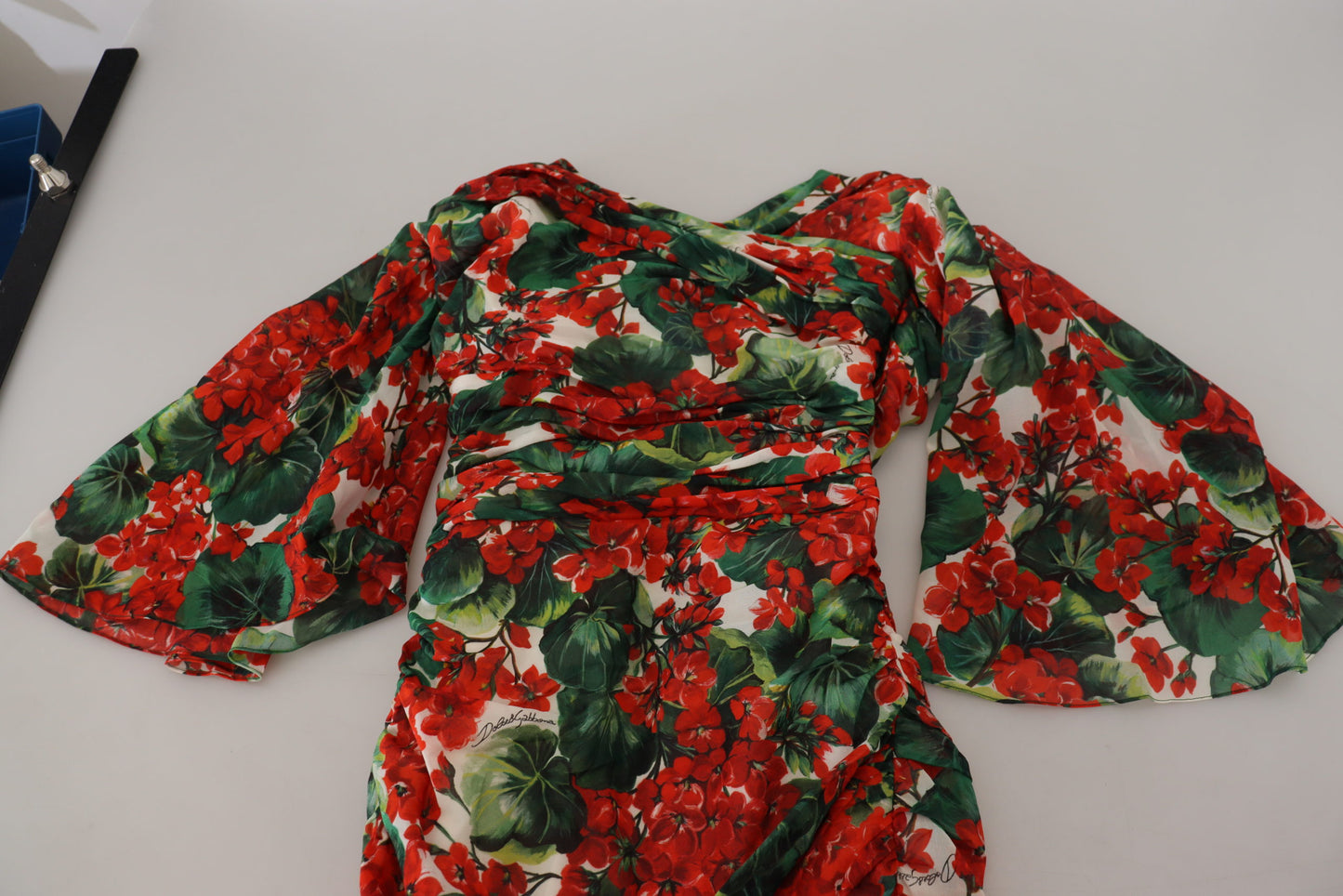  - Enchanting Floral Print Sheath Dress