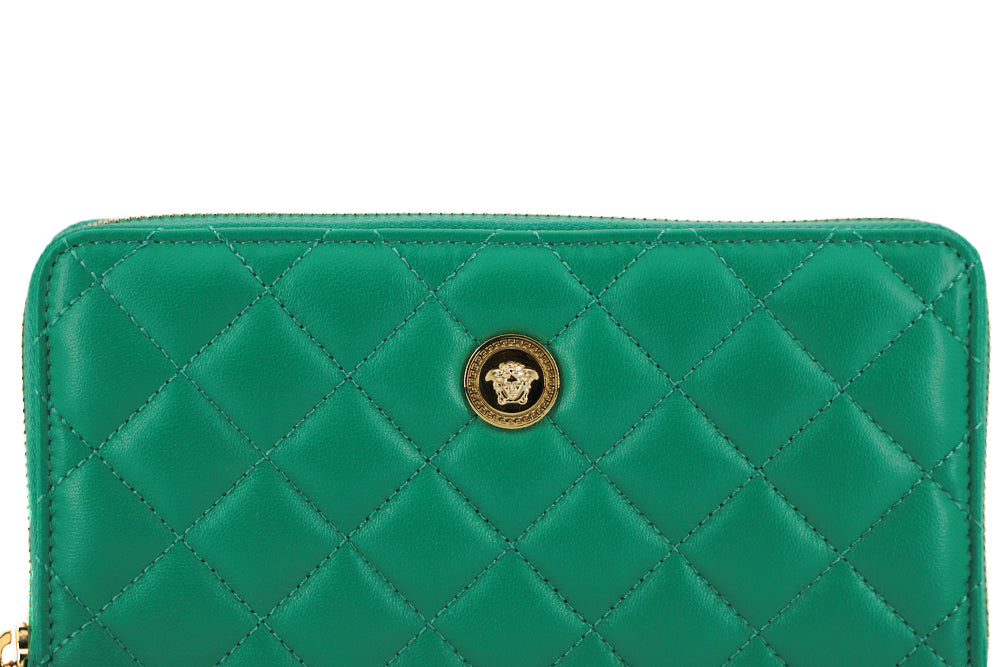  - Elegant Quilted Leather Zip Wallet