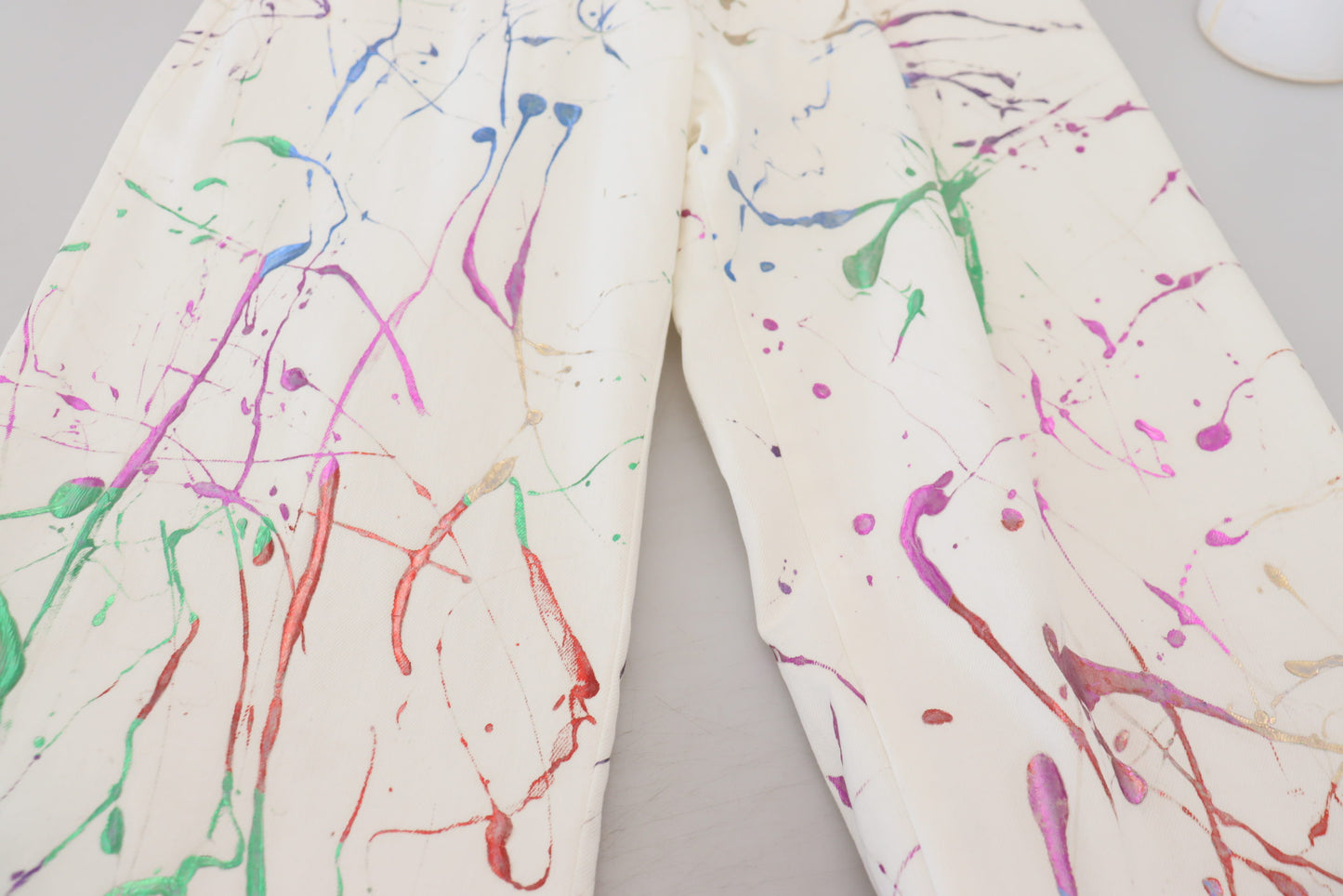  - Chic White Splash Print Denim Pants