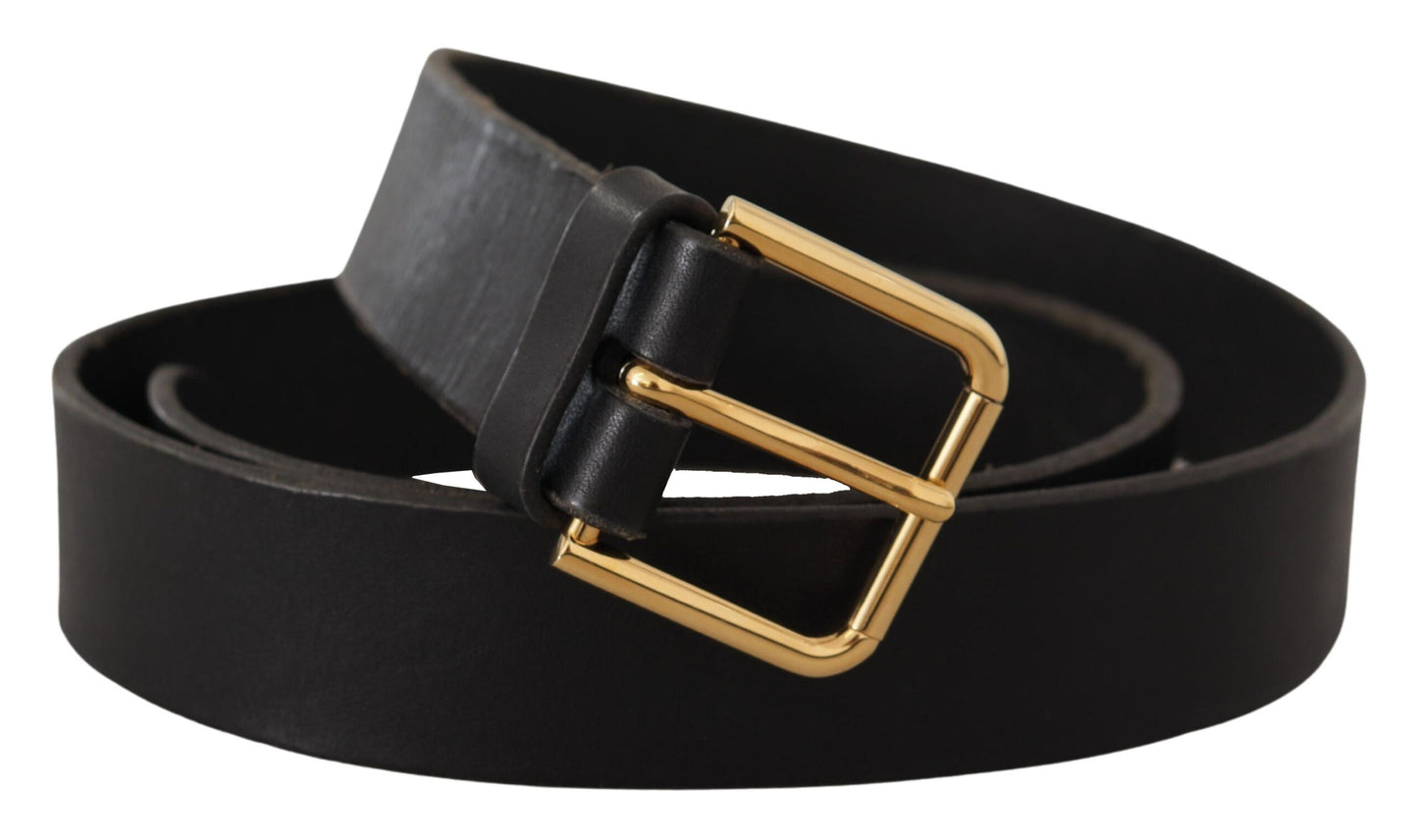  - Elegant Leather Belt with Metal Buckle