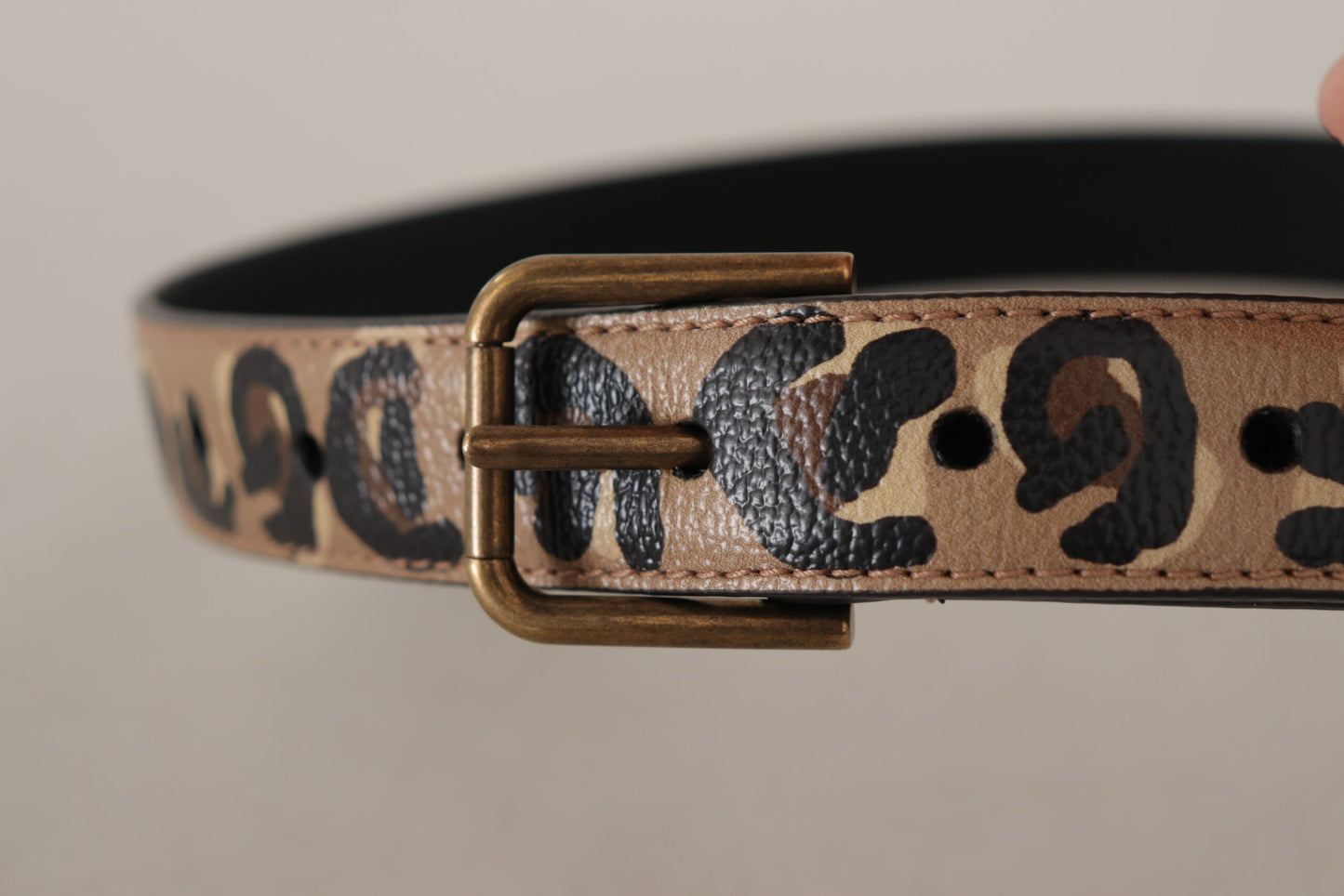  - Elegant Leather Engraved Buckle Belt