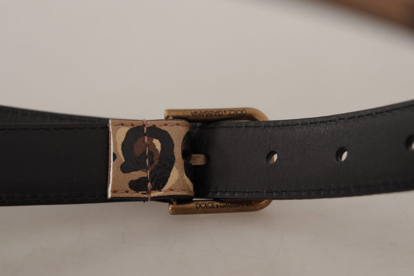  - Elegant Leather Engraved Buckle Belt