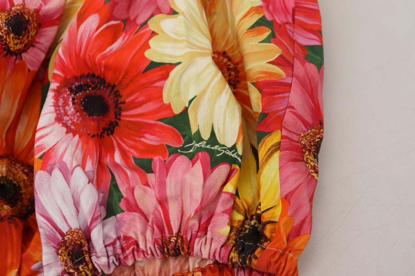  - Floral Elegance Sleeveless Cropped Top