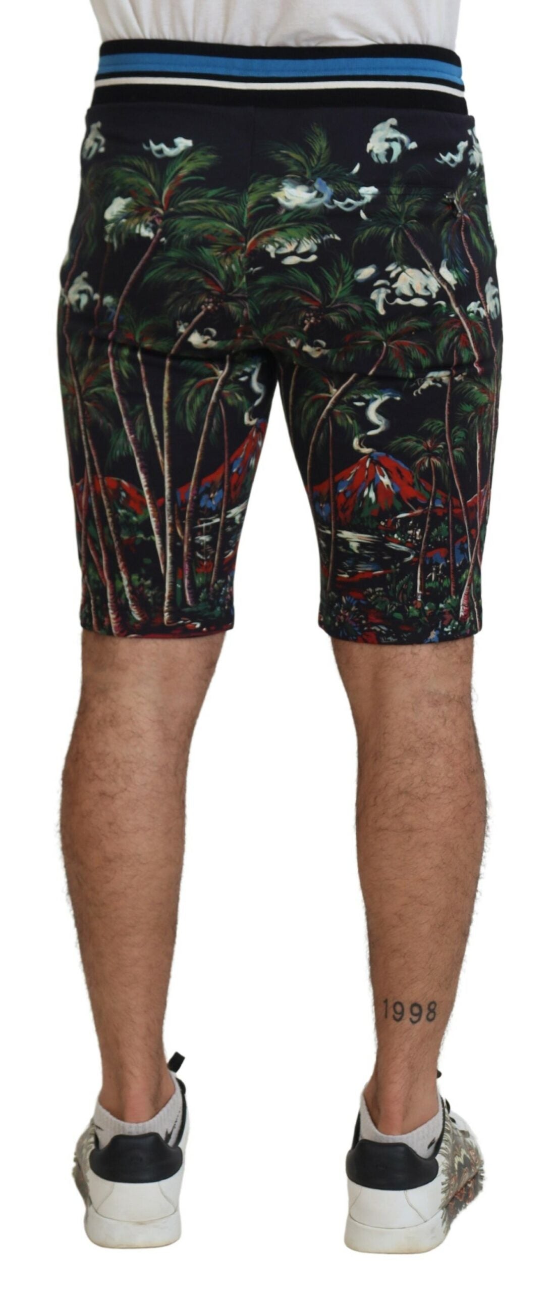  - Volcano Print Casual Knee-Length Shorts