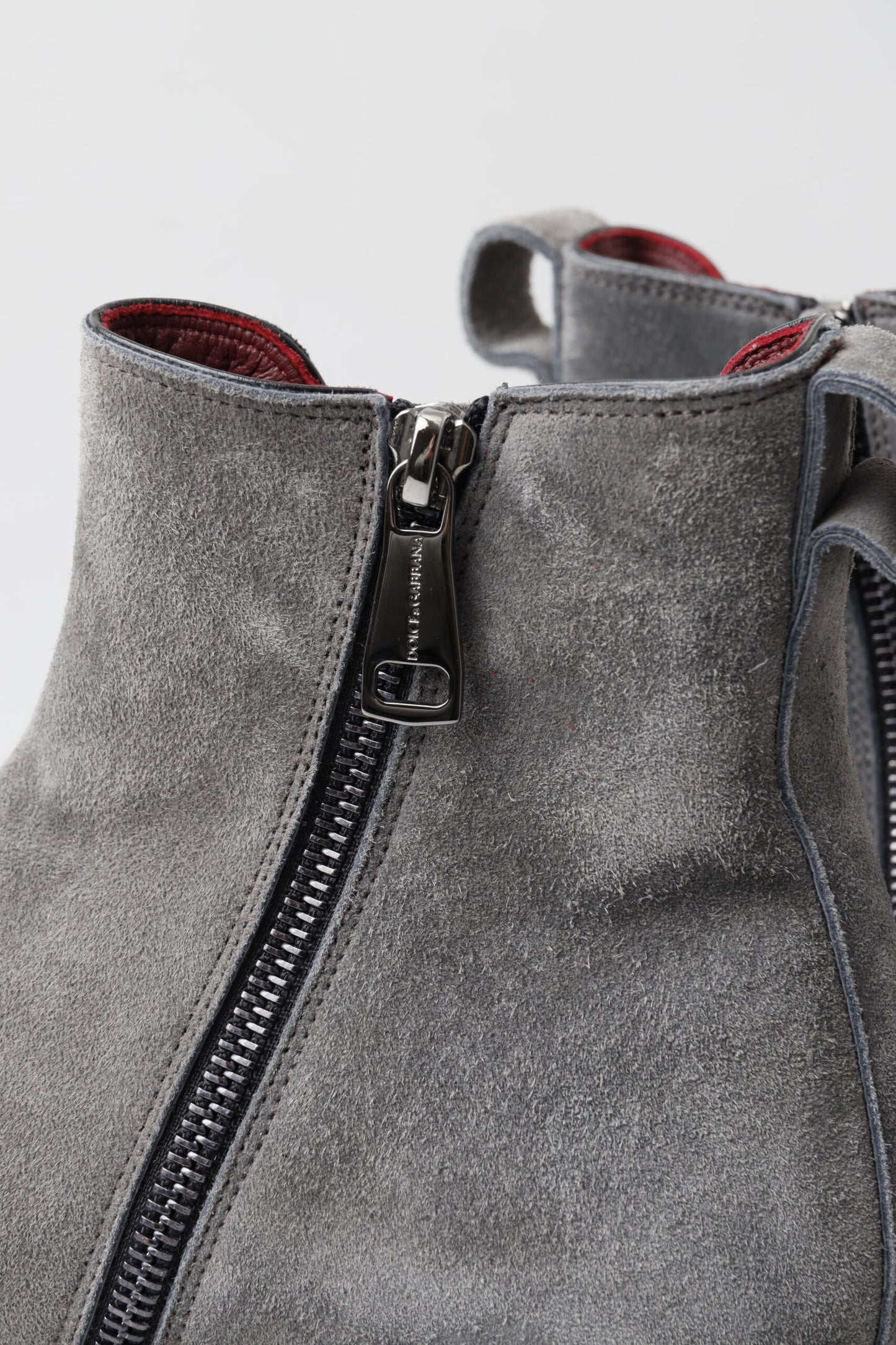  - Elegant Gray Chelsea Leather Boots