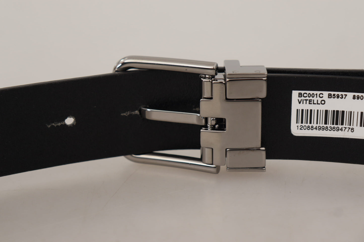  - Elegant Black Leather Belt with Metal Buckle