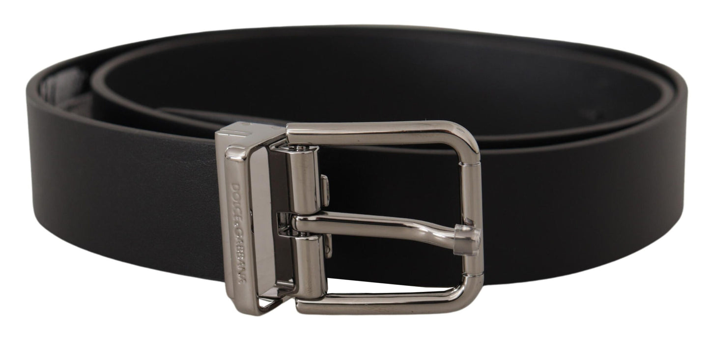  - Sleek Black Leather Belt with Metal Buckle