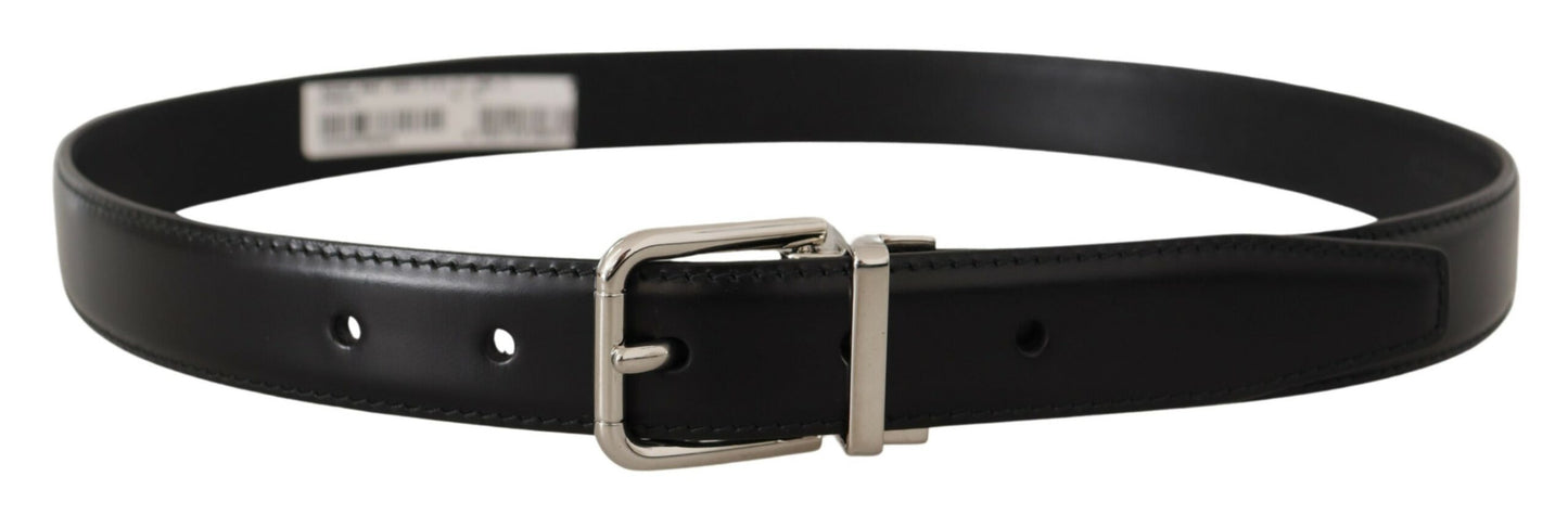  - Sleek Black Leather Belt with Metal Buckle