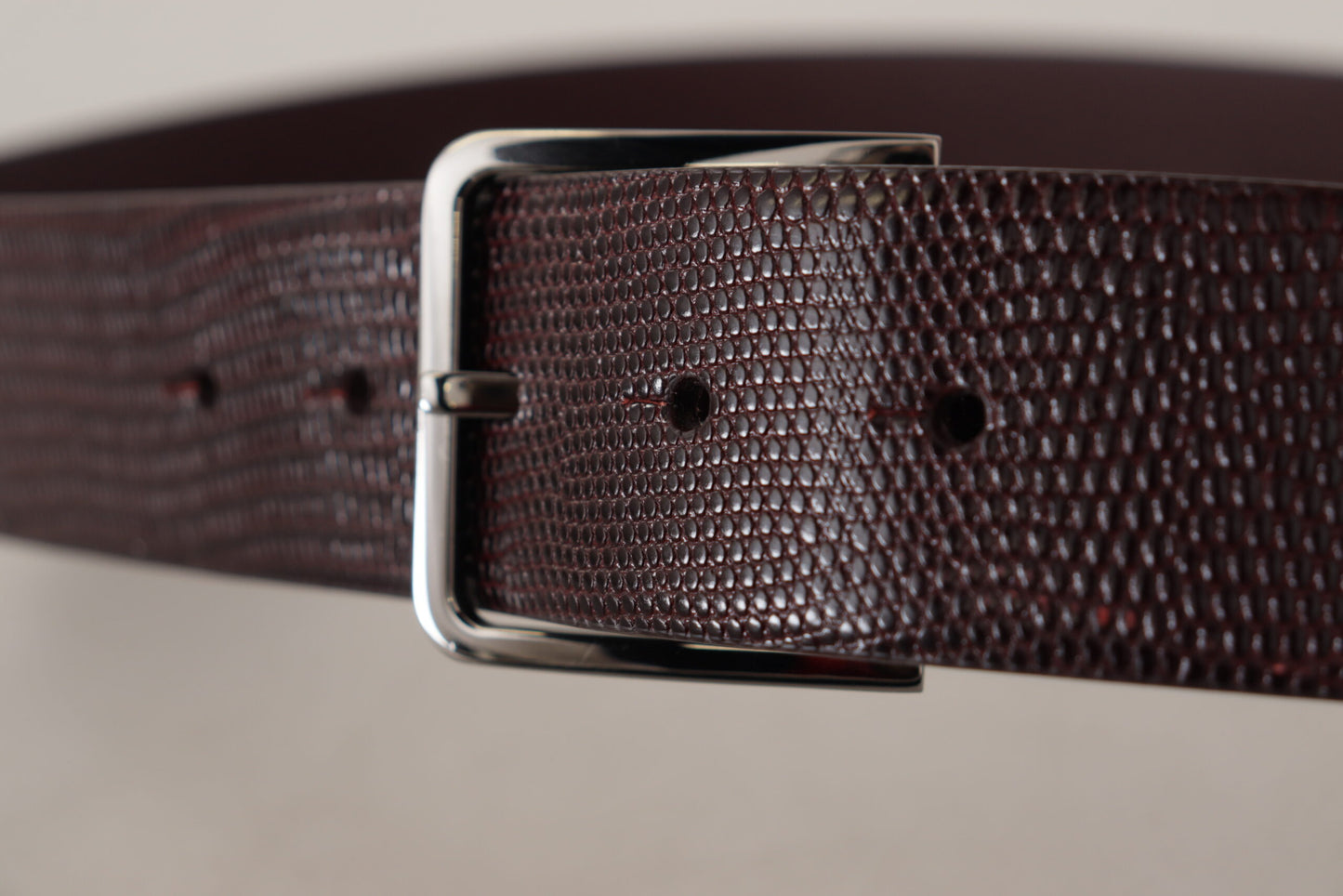  - Elegant Dark Brown Leather Belt