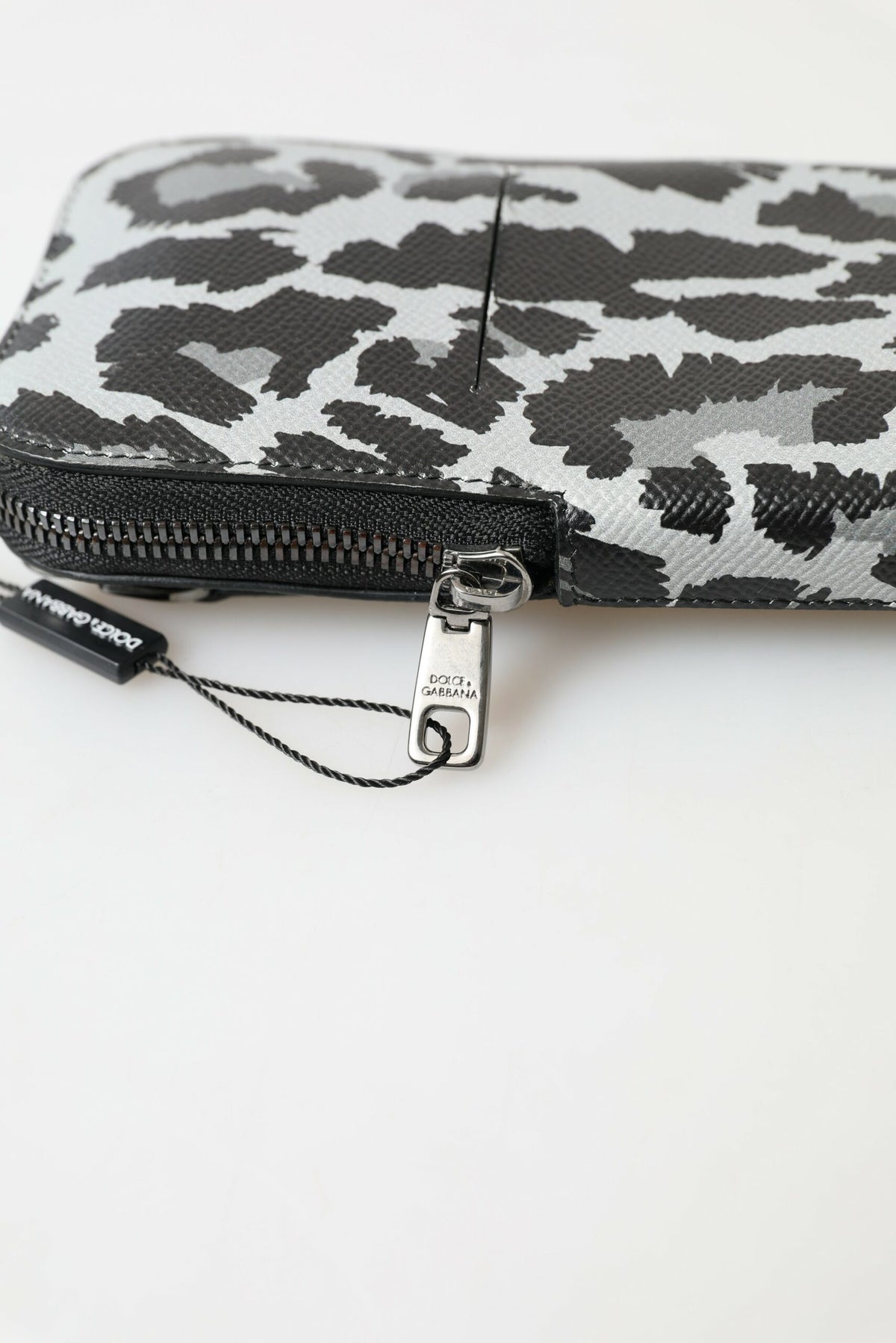 Elegant Leather Crossbody Phone Bag