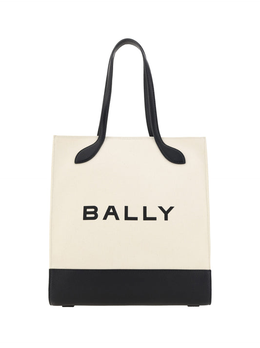  - Chic Monochrome Leather Tote Bag