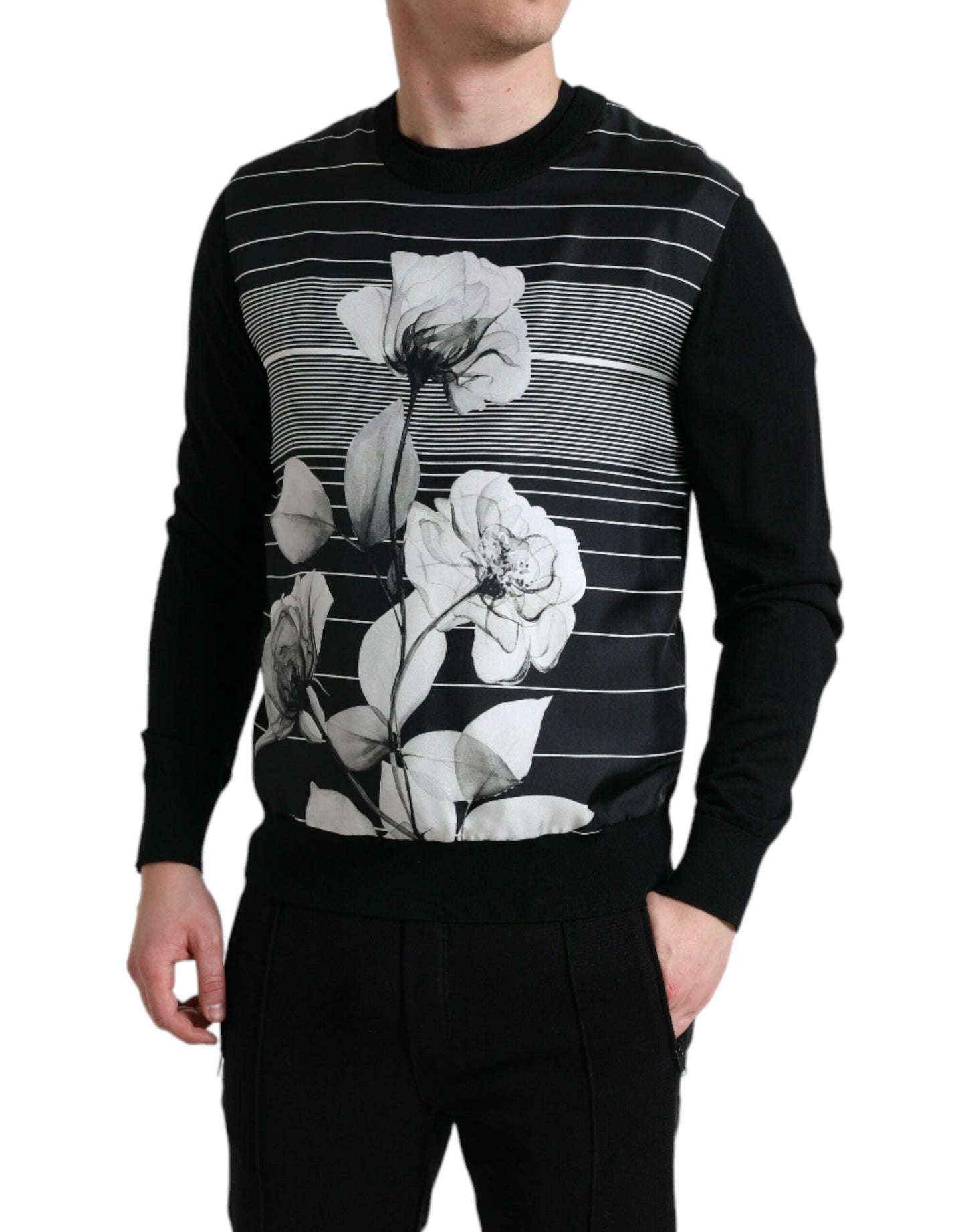  - Elegant Floral Print Crew Neck Sweater