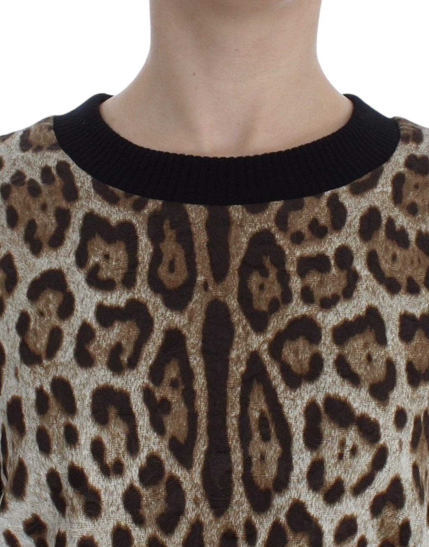  - Elegant Leopard Print Short Sweater Top