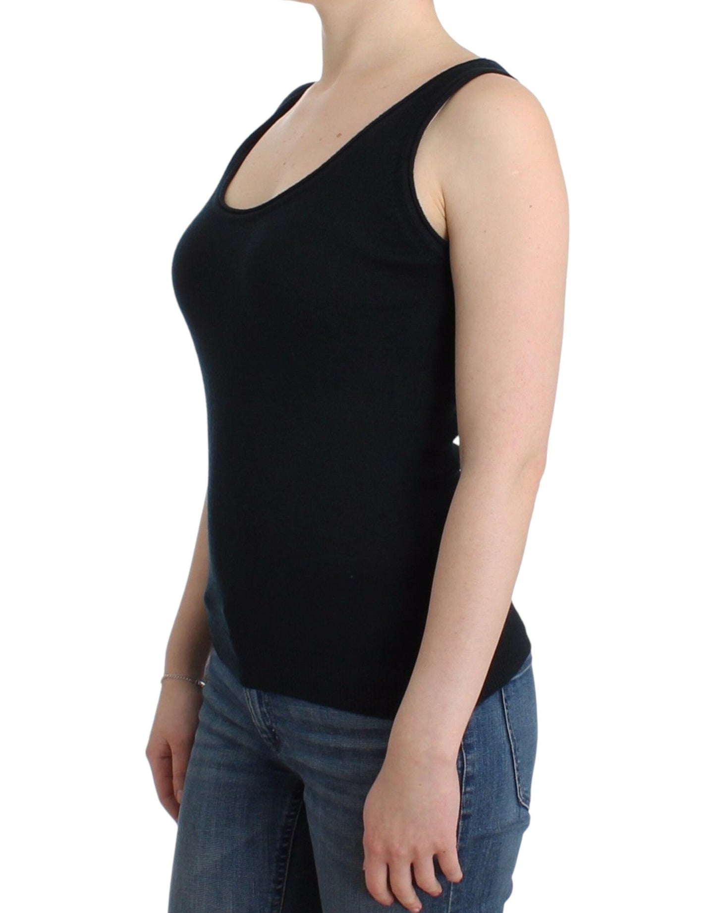  - Elegant Black Cashmere Knit Top