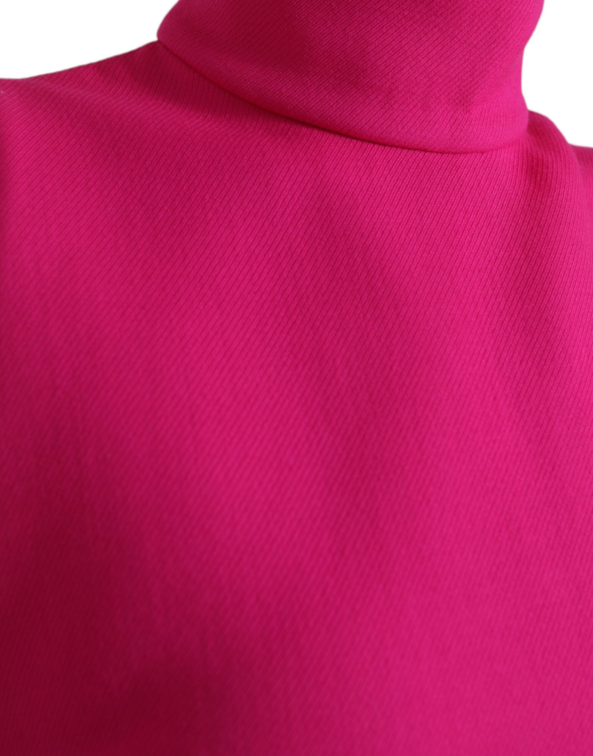 Elegant Pink Turtleneck Sleeveless Wool Top