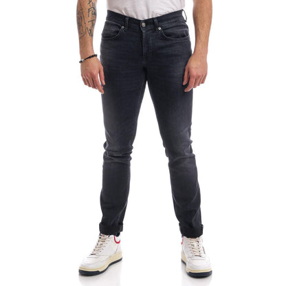  - Elevated Black Stretch Jeans for Sophisticated Style