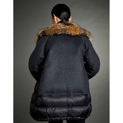  - Chic Quilted Down Jacket with Faux Fur Details