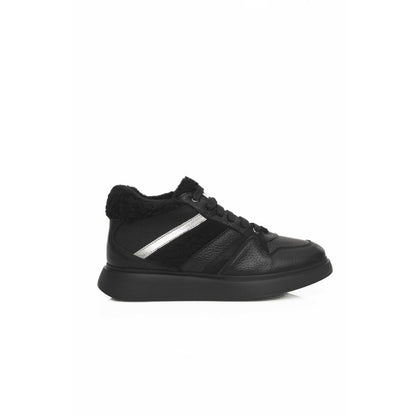  - Black Leather Women Sneaker