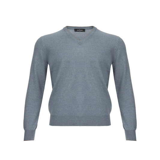  - Elegant Cashmere Sweater in Chic Gray