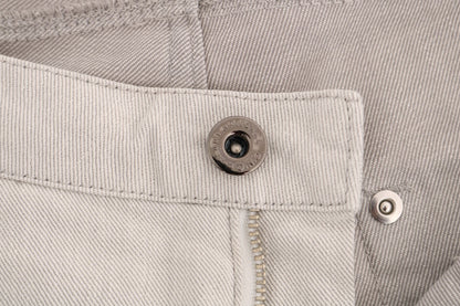  - Chic White Slim-Fit Stretch Jeans