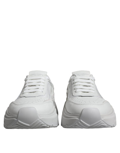 White Daymaster Low Top Sneakers Shoes - The Luxe Alliance