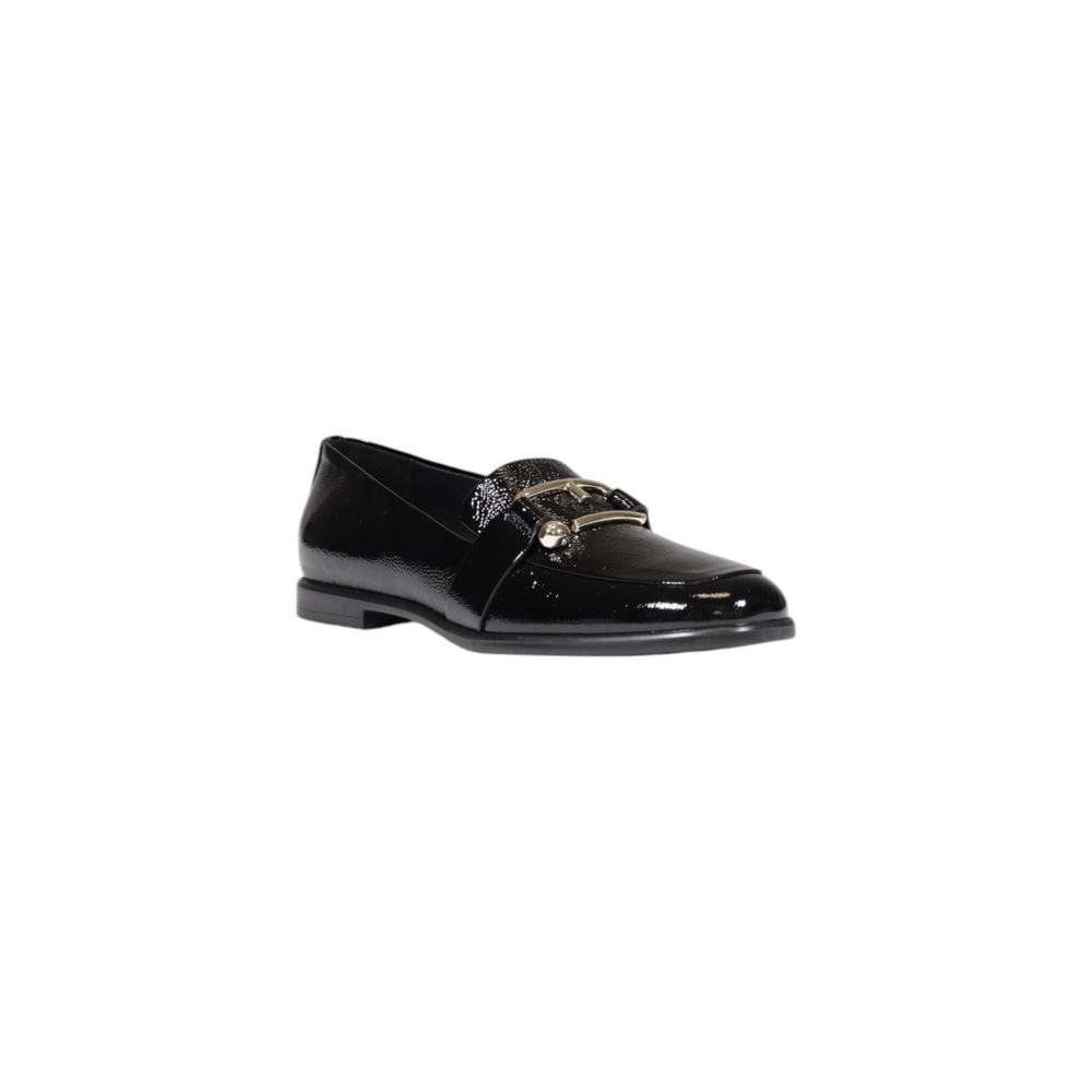  - Black Leather Flat Shoe