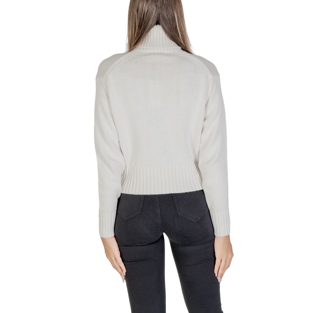 Calvin Klein Jeans Cream Cotton Sweater for Women