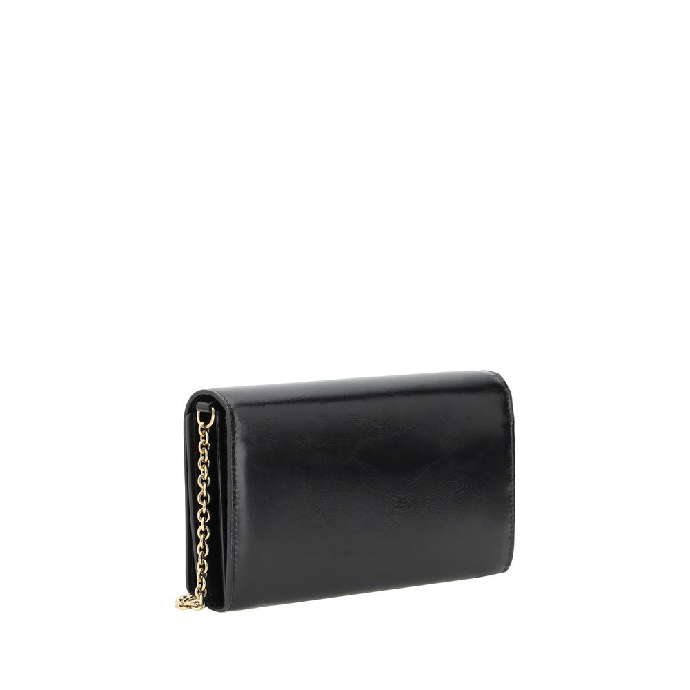 Chloé Iconic Pochette - Elegant Versatile Accessory