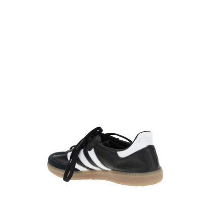 Adidas Samba Sneakers: Classic Sporty Elegance