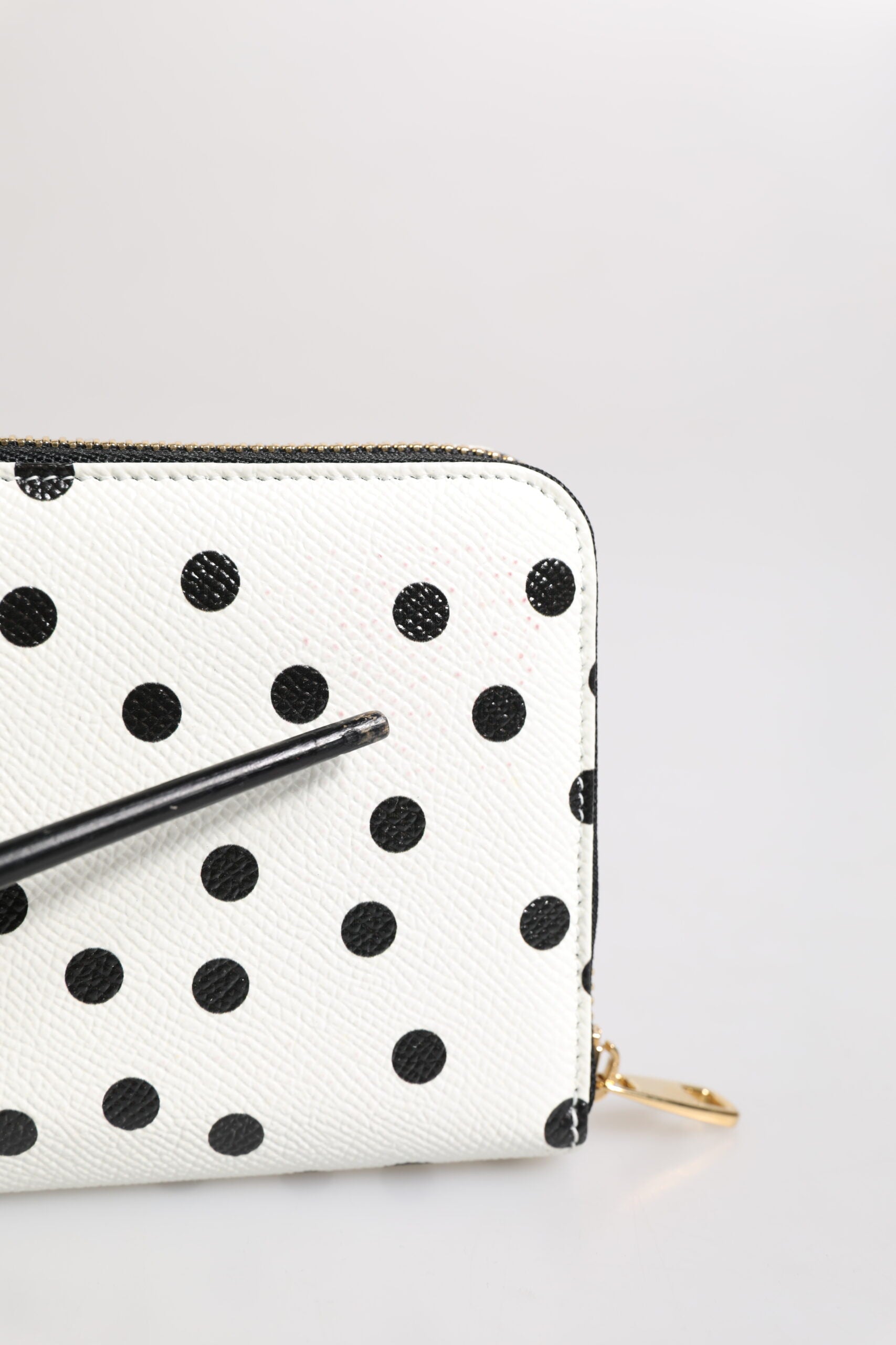Dolce & Gabbana White & Black Dotted Leather Zip Around Continental Wallet
