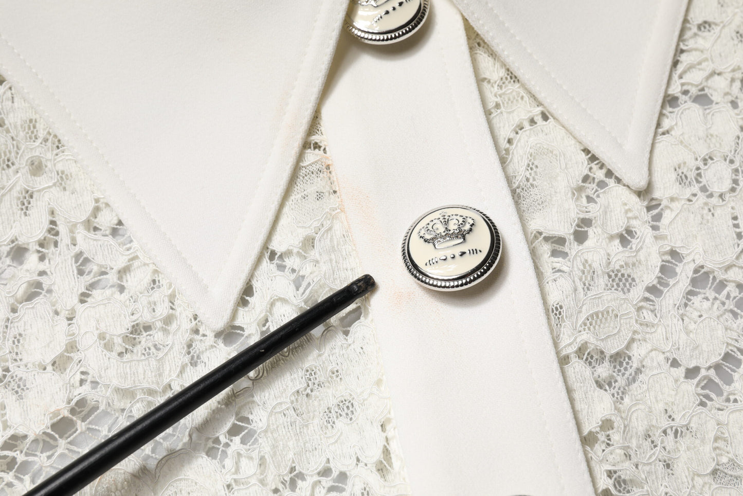 Dolce & Gabbana White Floral Lace Long Sleeves Shift Dress - Preowned