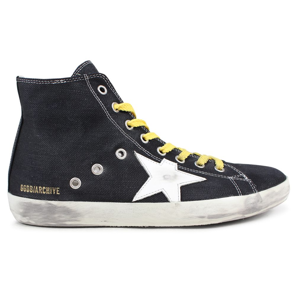 Golden Goose Black Canvas Sneaker: Urban Elegance Redefined