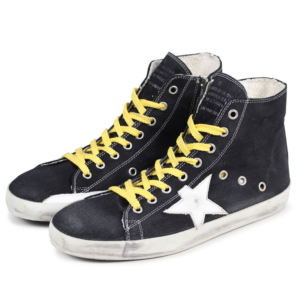 Golden Goose Black Canvas Sneaker: Urban Elegance Redefined