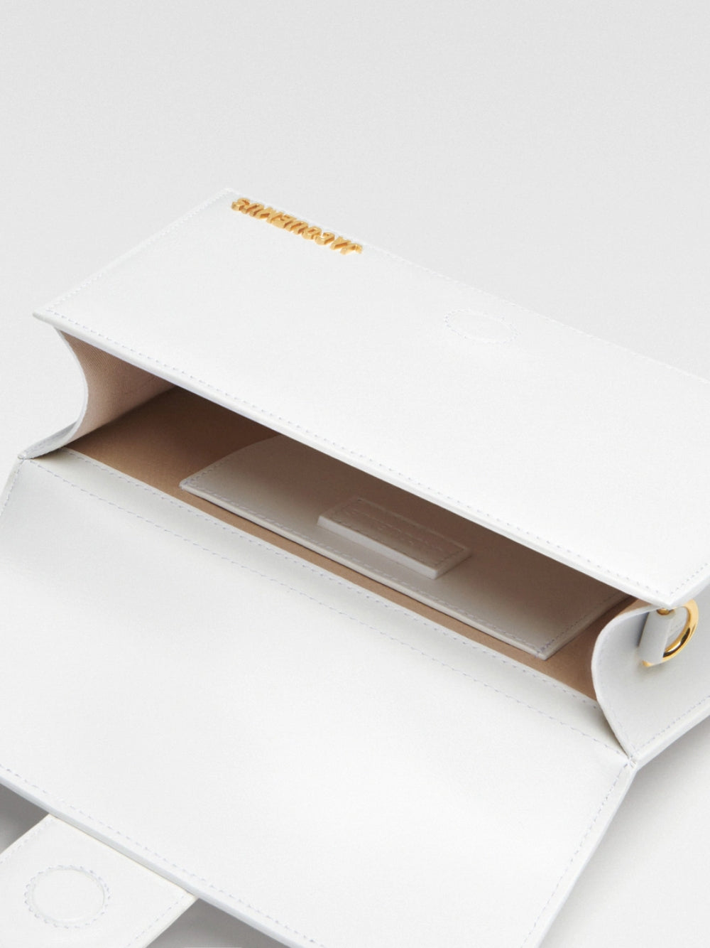 Jacquemus Le Grand Bambino White Bag - Timeless Elegance Redefined