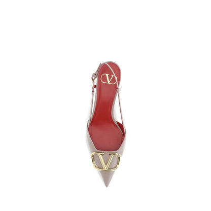 Valentino Garavani VLogo Pumps – Elegance Redefined