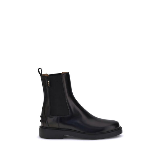 Tod's Chelsea Boots in Leather: Timeless Elegance