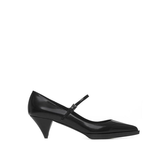 Prada Leather Pumps - Elegant Footwear for the Modern Woman