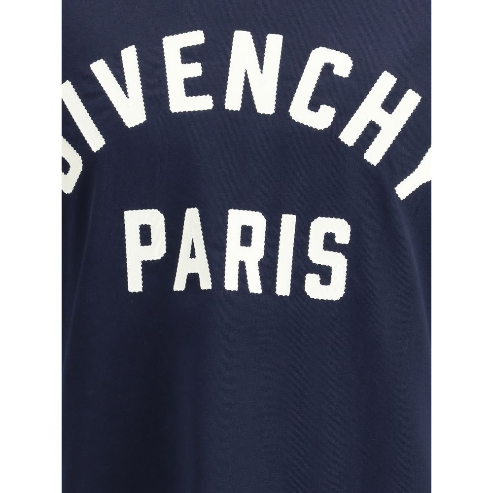 Givenchy Logo T-Shirt - Timeless Elegance Meets Modern Design