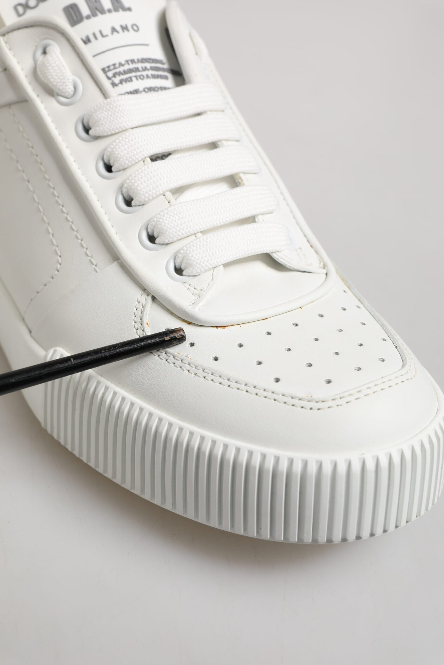 Dolce & Gabbana White Miami Leather Low Top Sneakers for Men