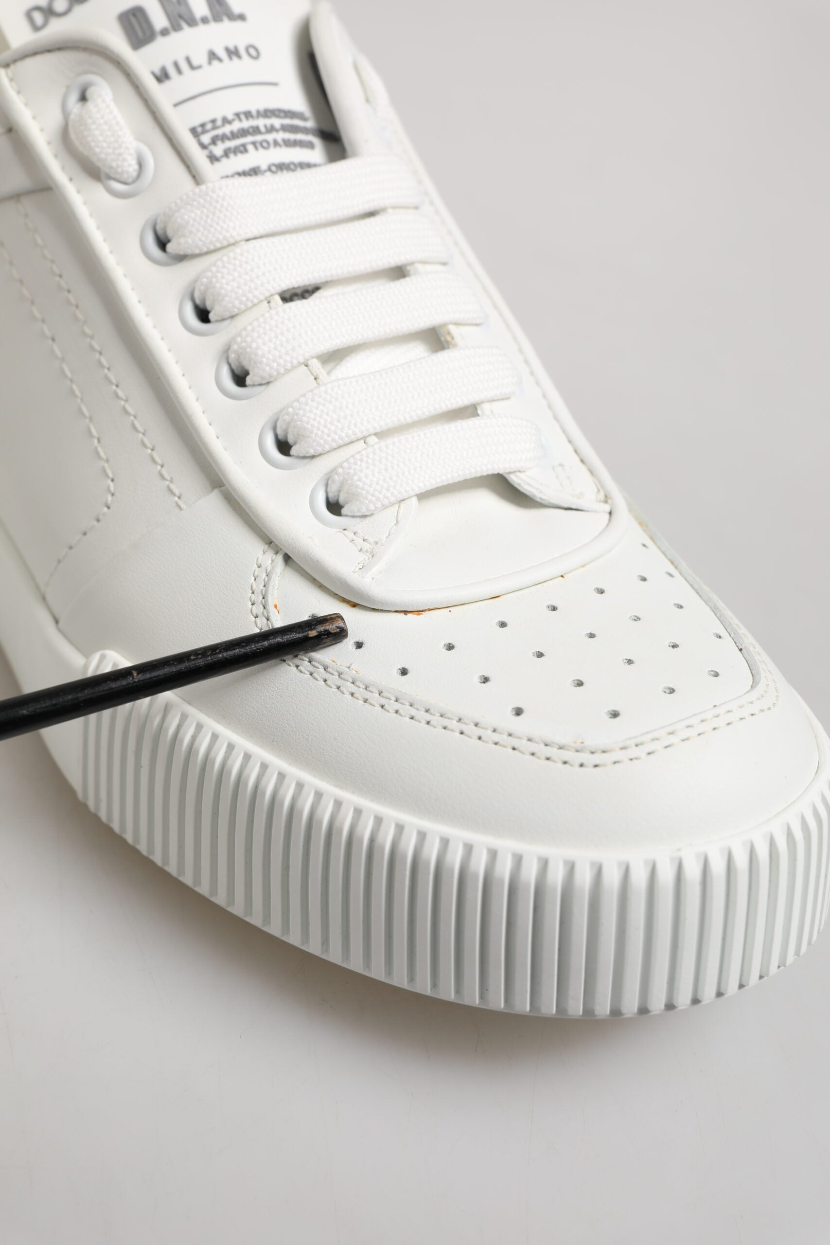 Dolce & Gabbana White Miami Leather Low Top Sneakers for Men