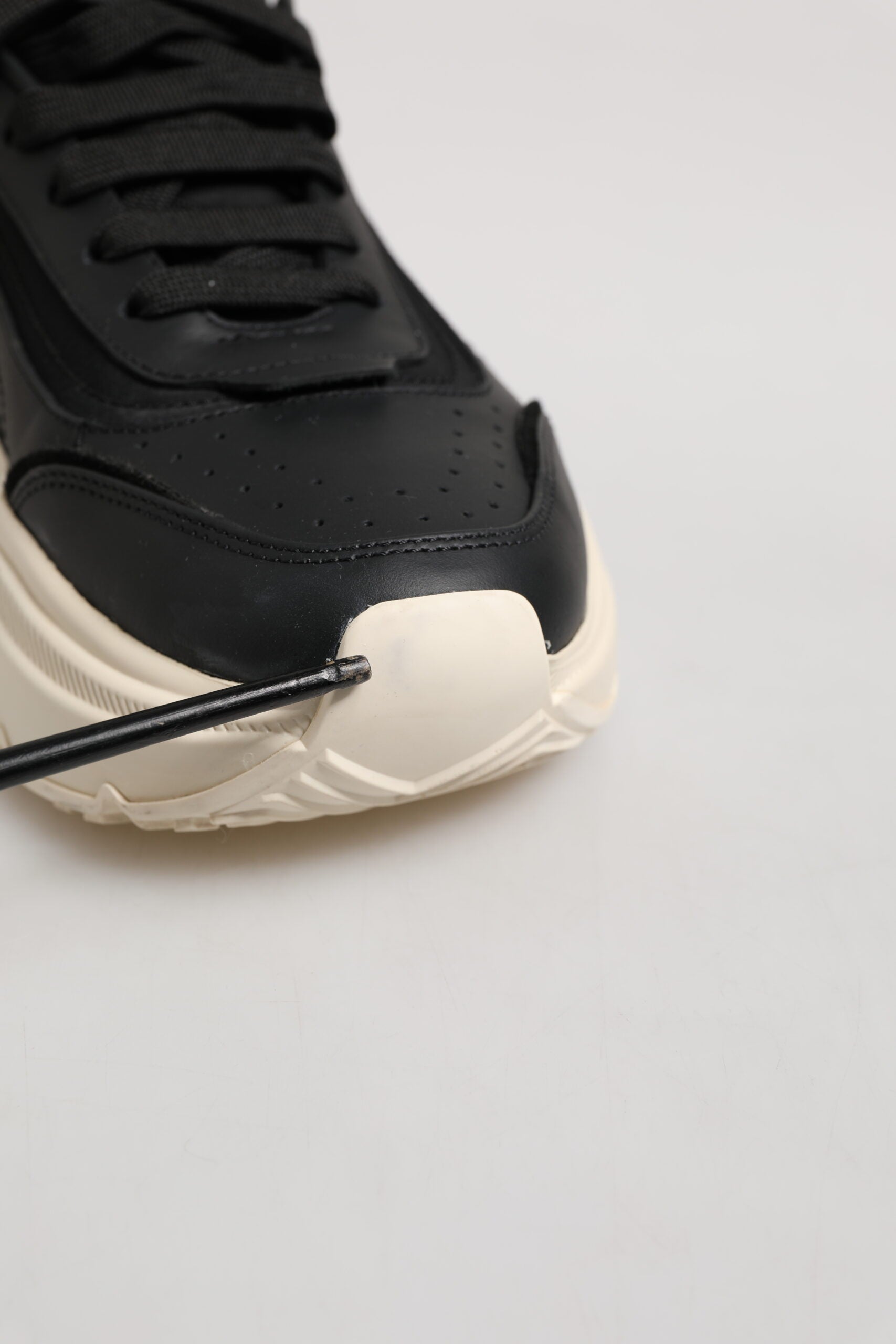 Dolce & Gabbana Black White Daymaster Low Top Sneakers for Men
