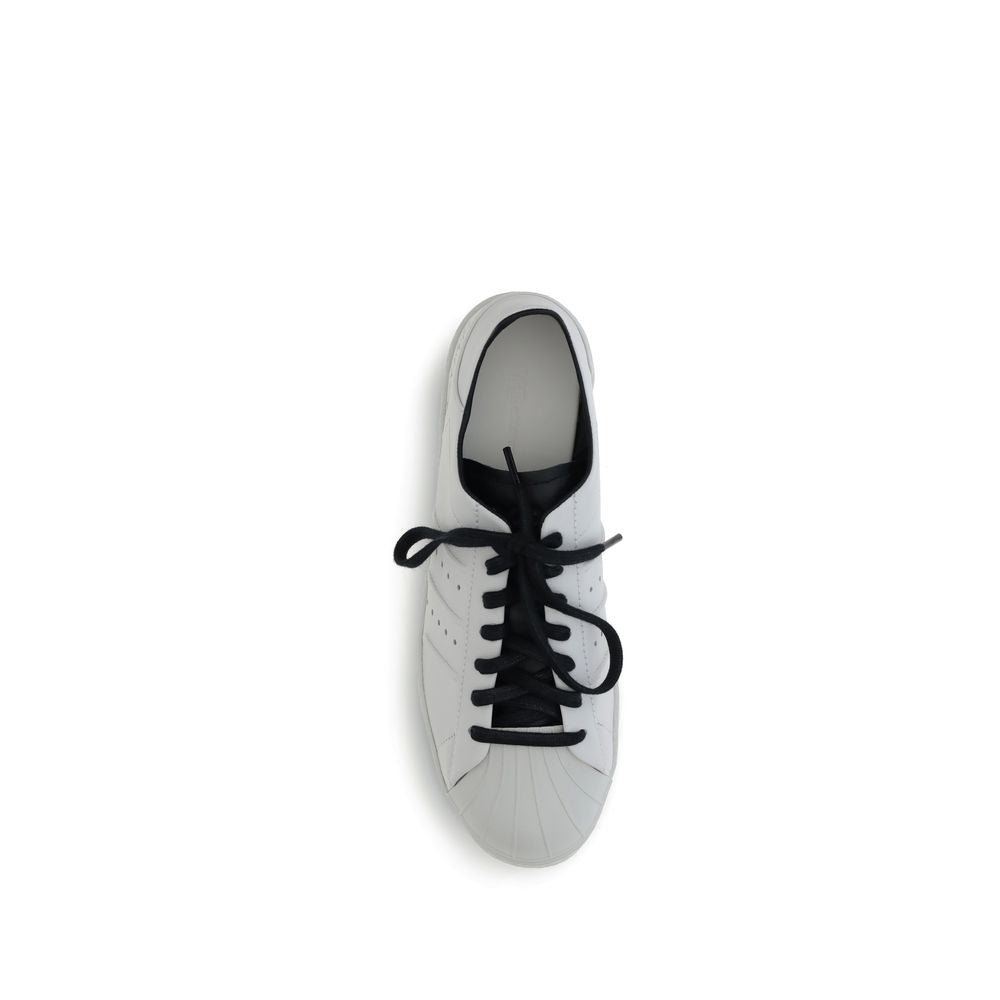 Y-3 Superstar Sneakers - A Contemporary Twist on a Streetwear Classic