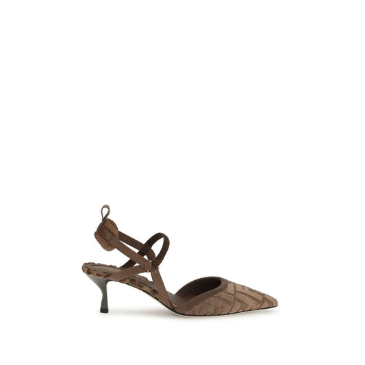 Fendi Colibri Pumps - Elevate Your Wardrobe with Luxe Style