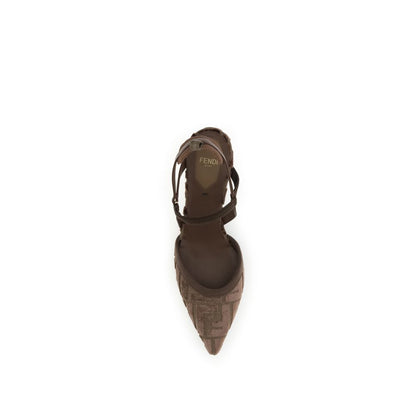Fendi Colibri Pumps - Elevate Your Wardrobe with Luxe Style