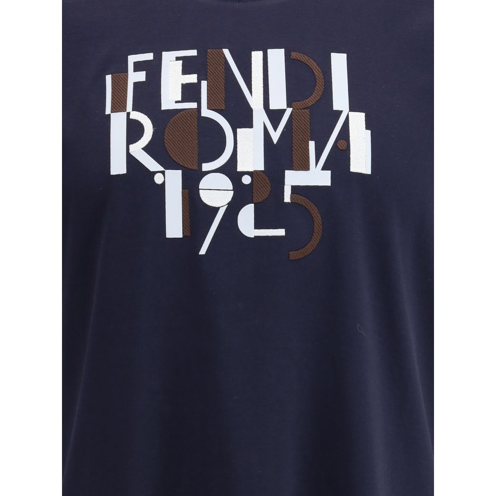 Fendi Logo T-Shirt - A Statement of Bold Elegance