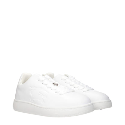 Burberry White Leather Low Tops - Timeless Casual Elegance