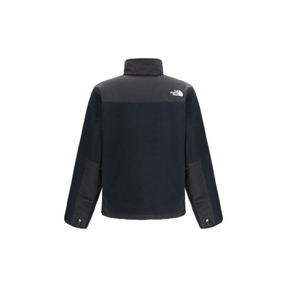 The North Face Retro Denali Jacket: Adventure Awaits