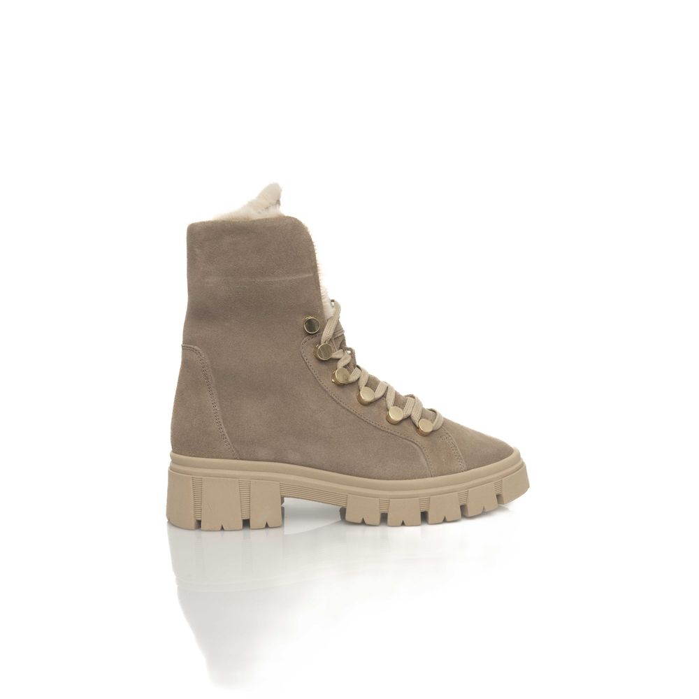 Cerruti 1881 Beige Cowhide Boot - Chic Elegance for Every Occasion