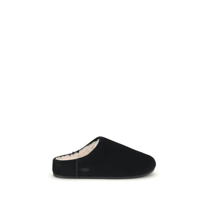 UGG Elea Slip-On: Contemporary Comfort Meets Timeless Style