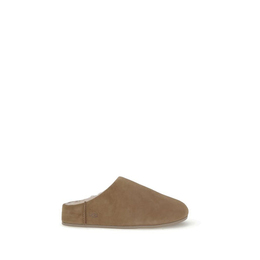 UGG Elea Slip-On: Modern Comfort Meets Classic Design